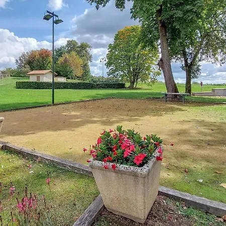 Amazing In Mauleon-D'armagnac