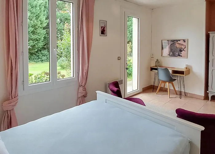 Amazing In Feriehus Mauleon-D'armagnac